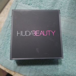 Huda beauty easy bake sugar cookie